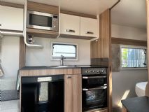 2020 SWIFT FINESSE 580 4.jpg